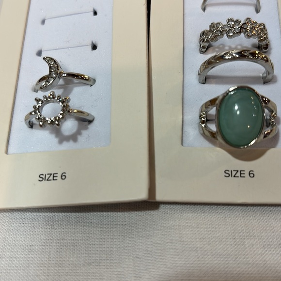 francesca’s Stackable Rings - Picture 2 of 3